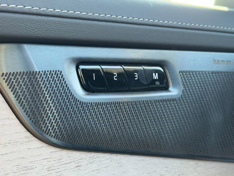 New 2026 Volvo XC90 T8 Plus w/ Protection Package image 10