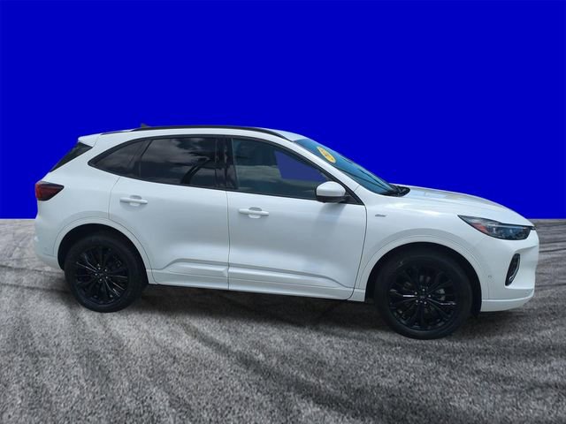 Certified 2023 Ford Escape ST-Line Elite w/ Premium Technology Package AWD/4WD image 3