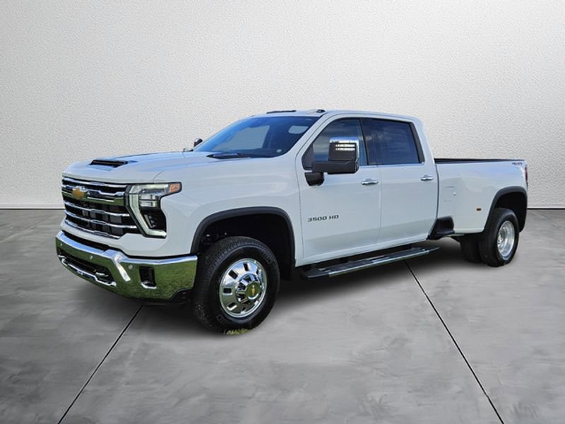 New 2025 Chevrolet Silverado 3500 LTZ w/ LTZ Plus Package