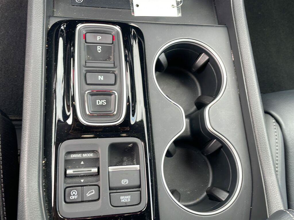 Used 2024 Honda Pilot Touring image 26