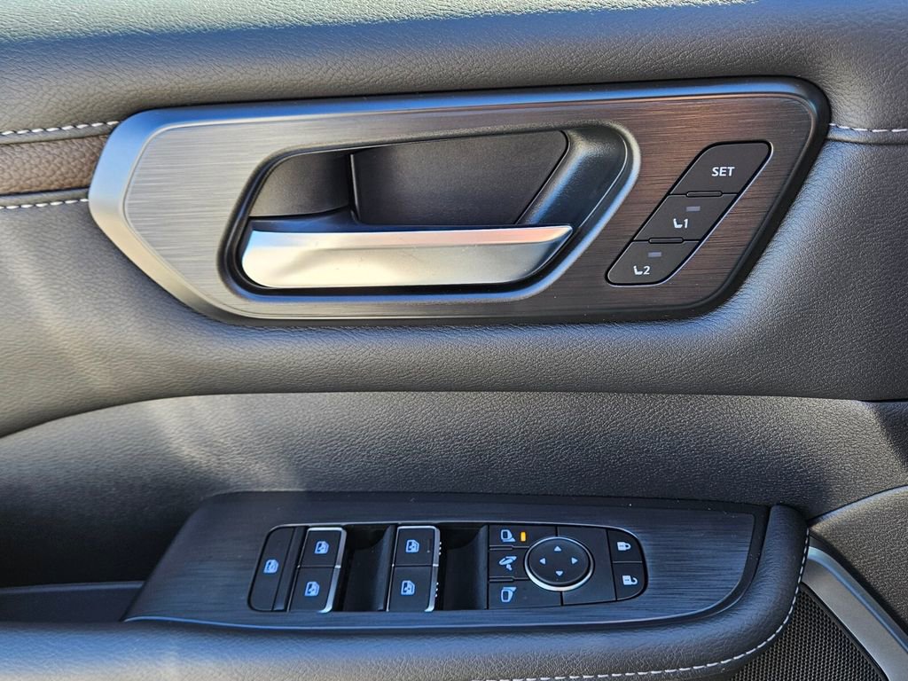 New 2026 Nissan Armada Platinum image 30