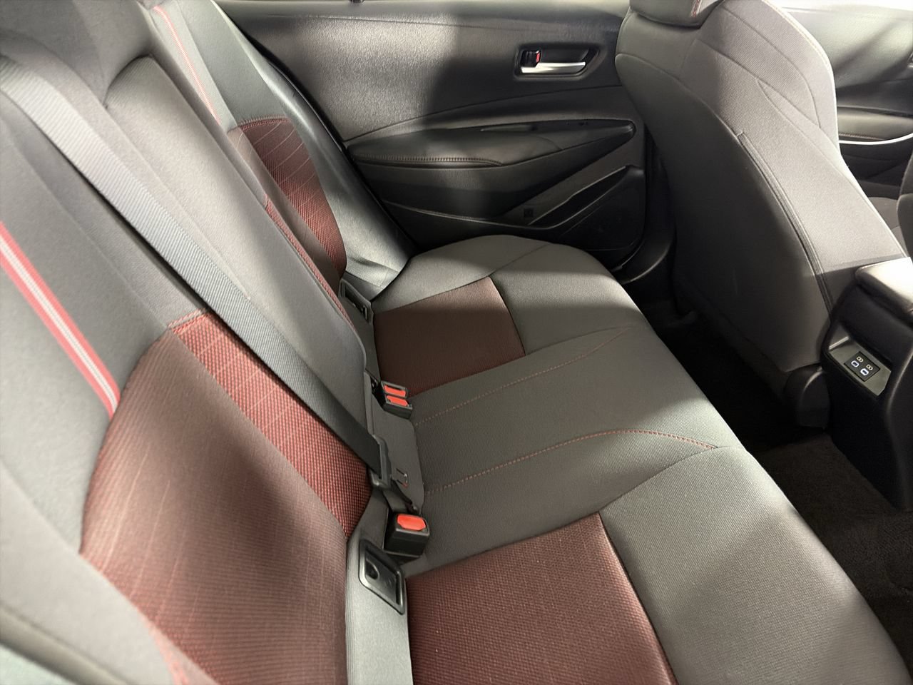 Used 2024 Toyota Corolla SE FWD image 23