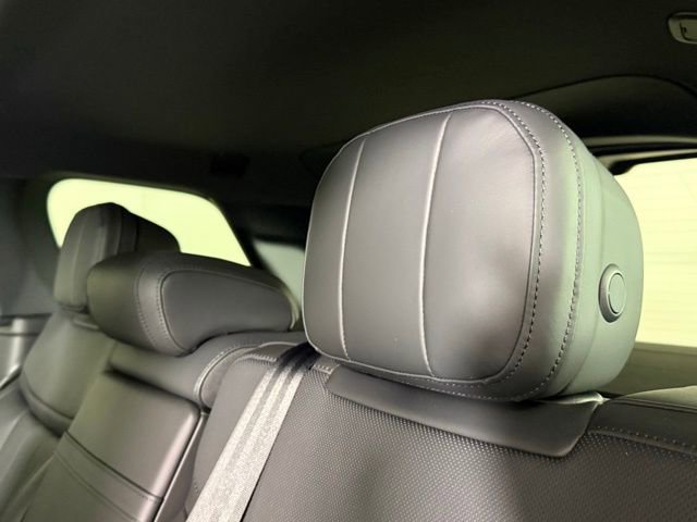 New 2025 Land Rover Range Rover SE image 22