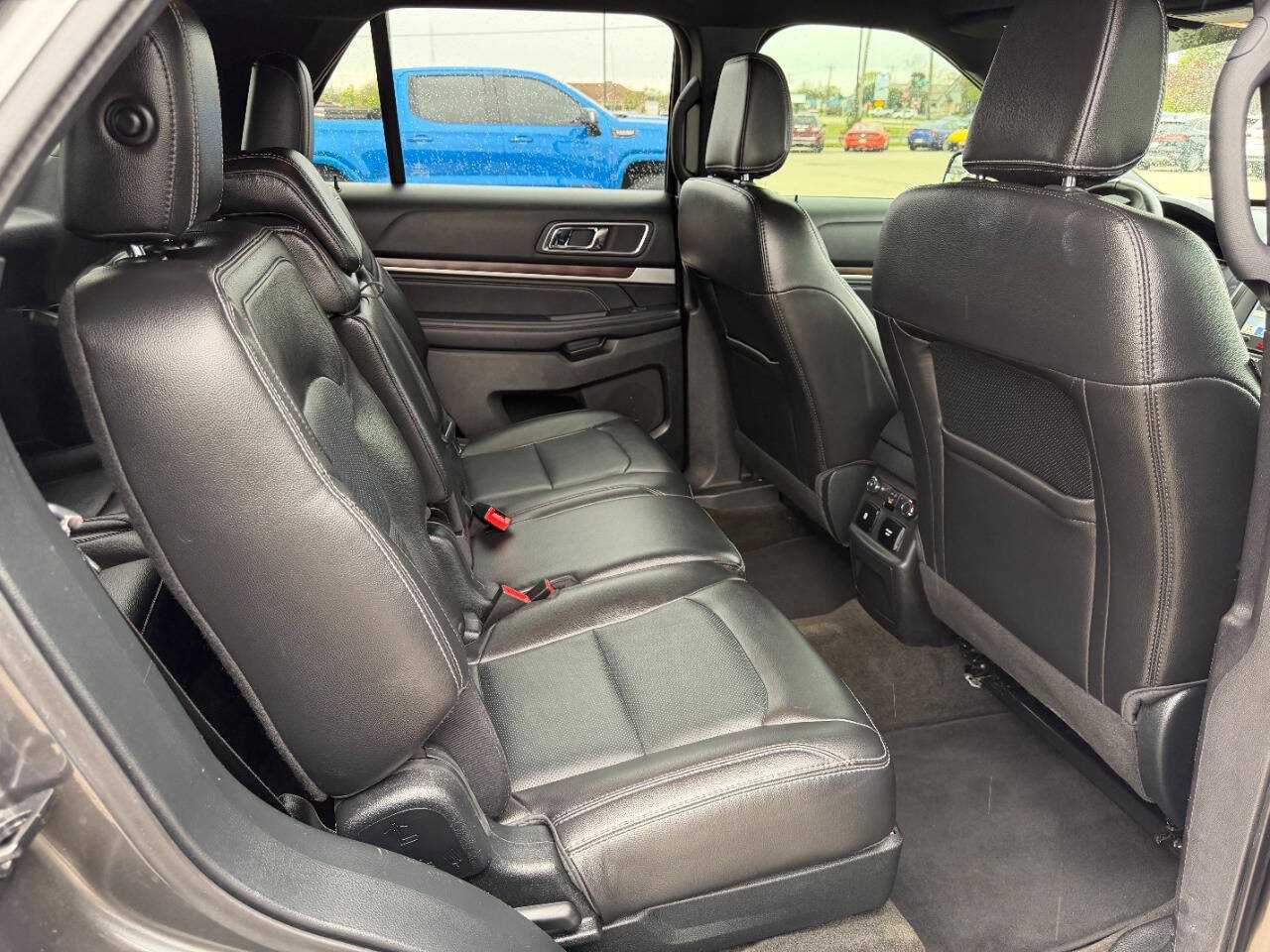 Used 2018 Ford Explorer Limited AWD/4WD image 14