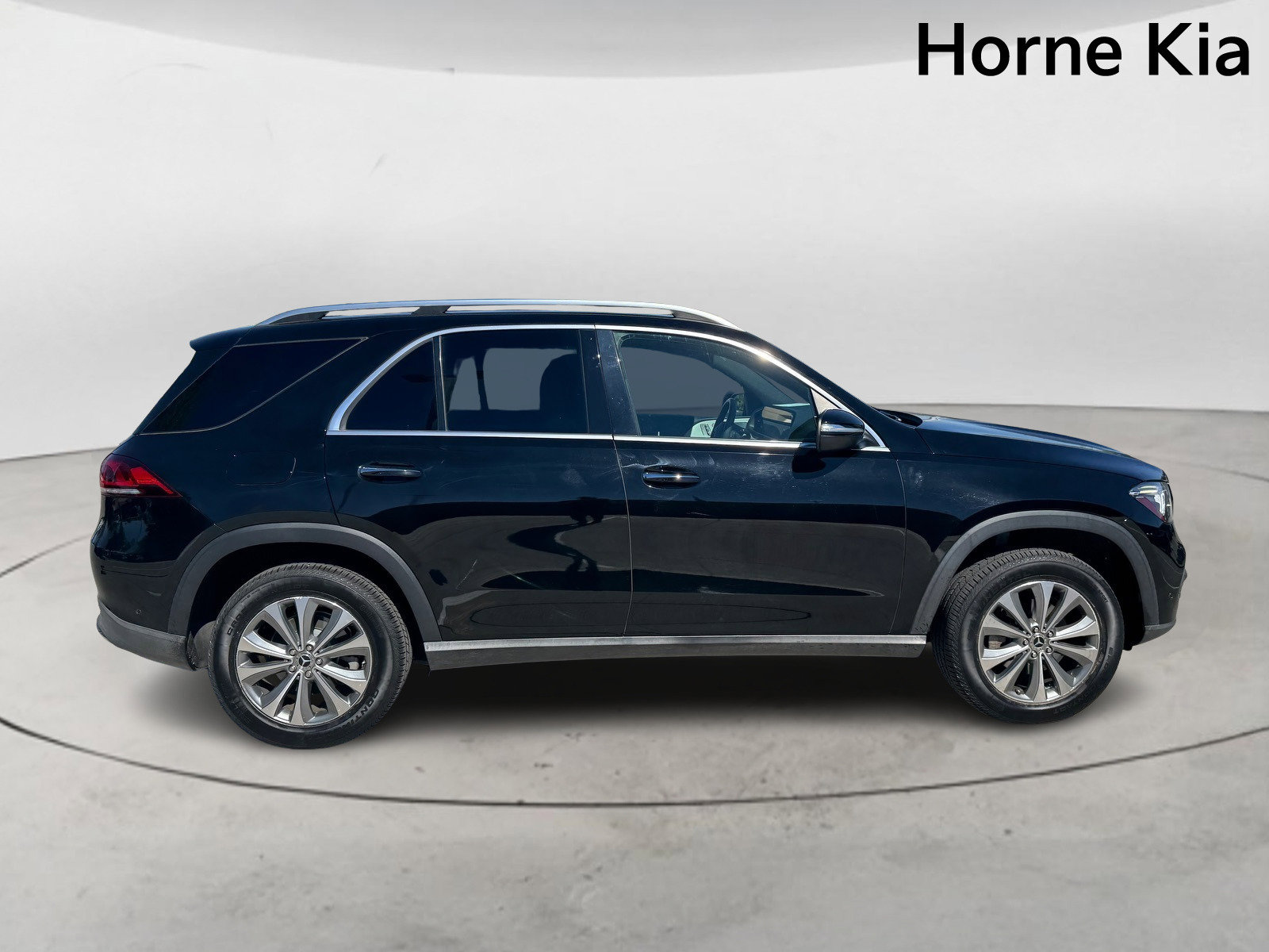 Used 2020 Mercedes-Benz GLE 350 4MATIC image 3