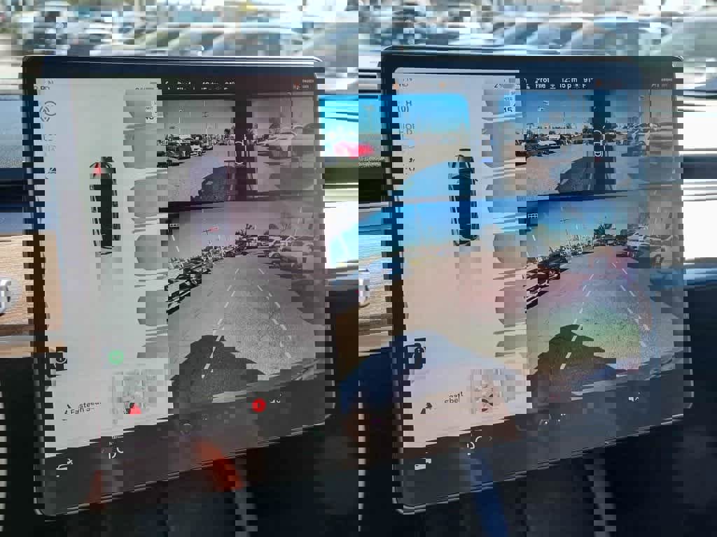 Used 2023 Tesla Model Y Long Range image 22