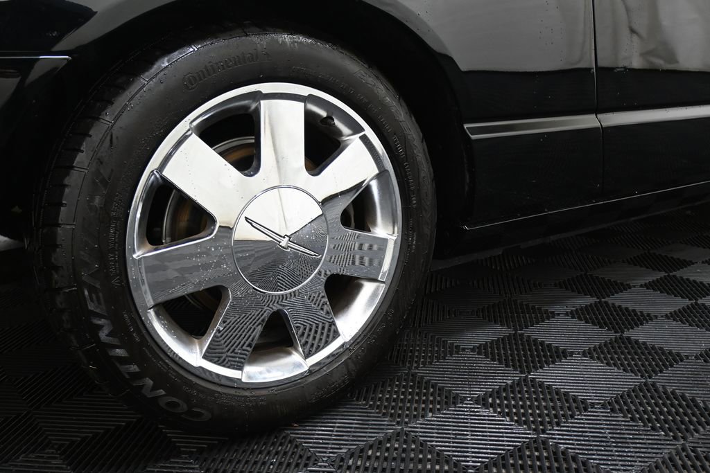 Used 2002 Ford Thunderbird RWD image 25