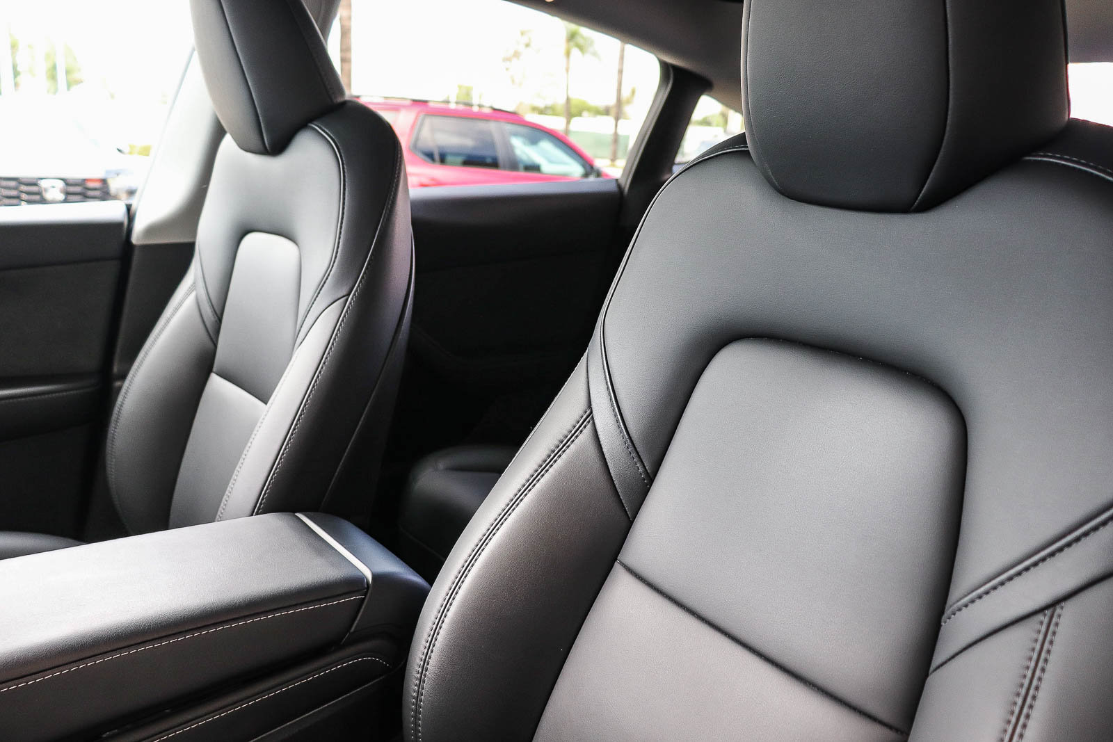 Used 2023 Tesla Model Y Long Range AWD/4WD image 28