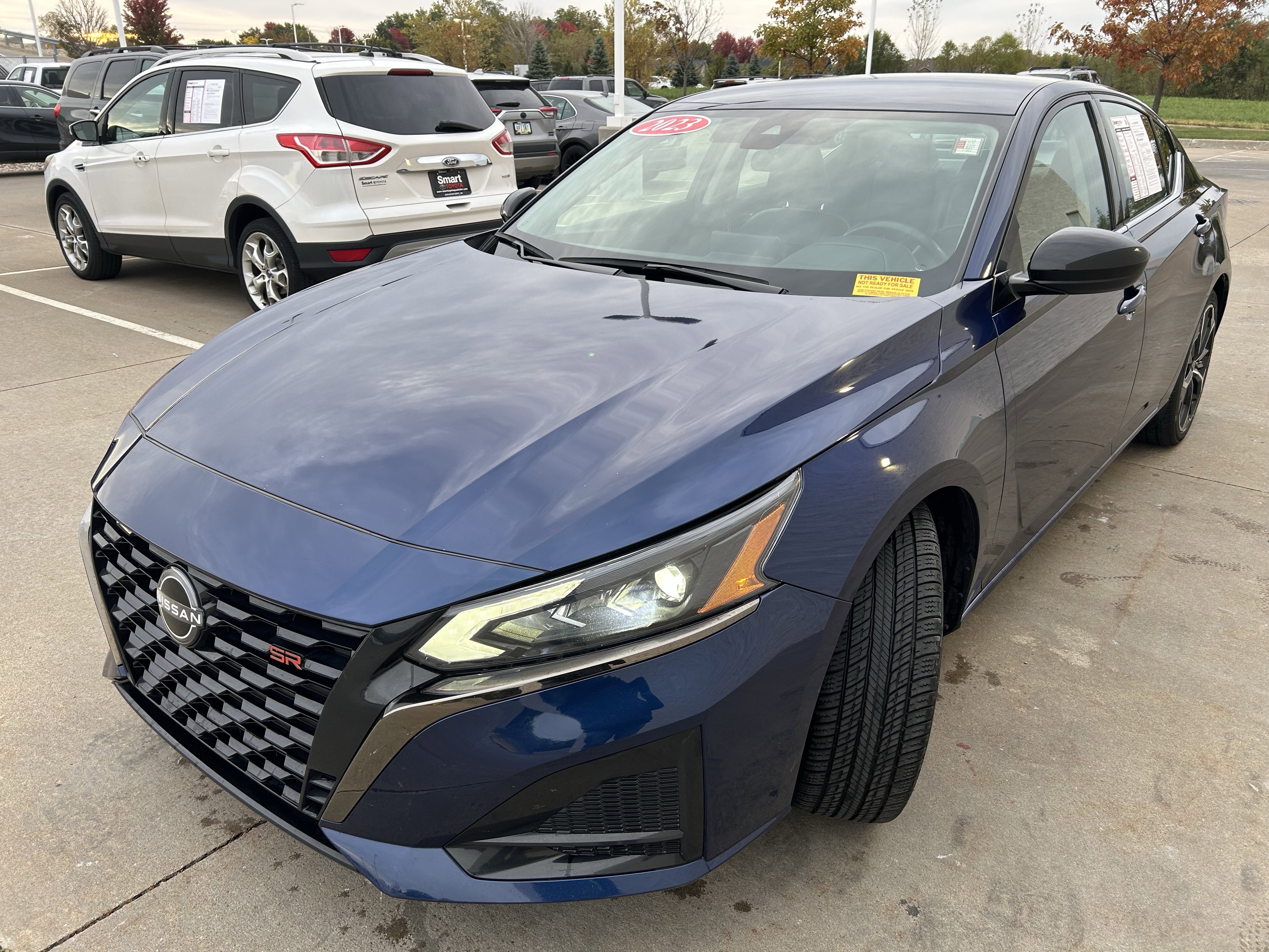 Used 2023 Nissan Altima 2.5 SR image 3