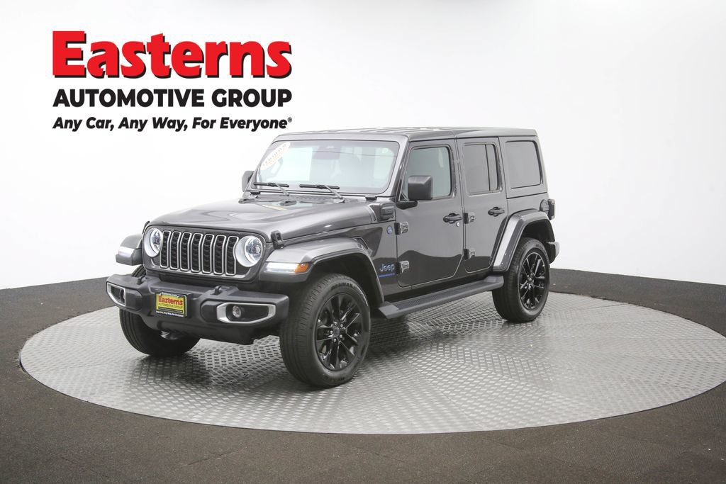 Used 2025 Jeep Wrangler Unlimited Sahara AWD/4WD image 51