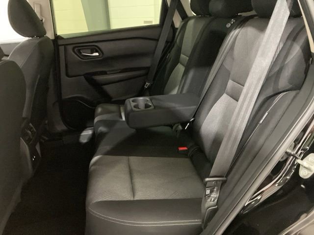 Used 2024 Nissan Rogue SV image 19