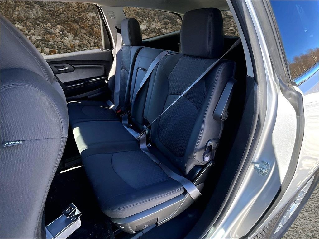 Used 2012 Chevrolet Traverse LT image 23