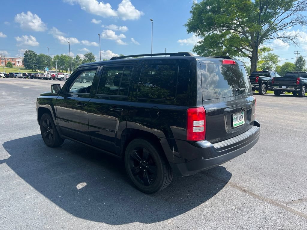 Used 2015 Jeep Patriot Sport w/ Power Value Group FWD image 4