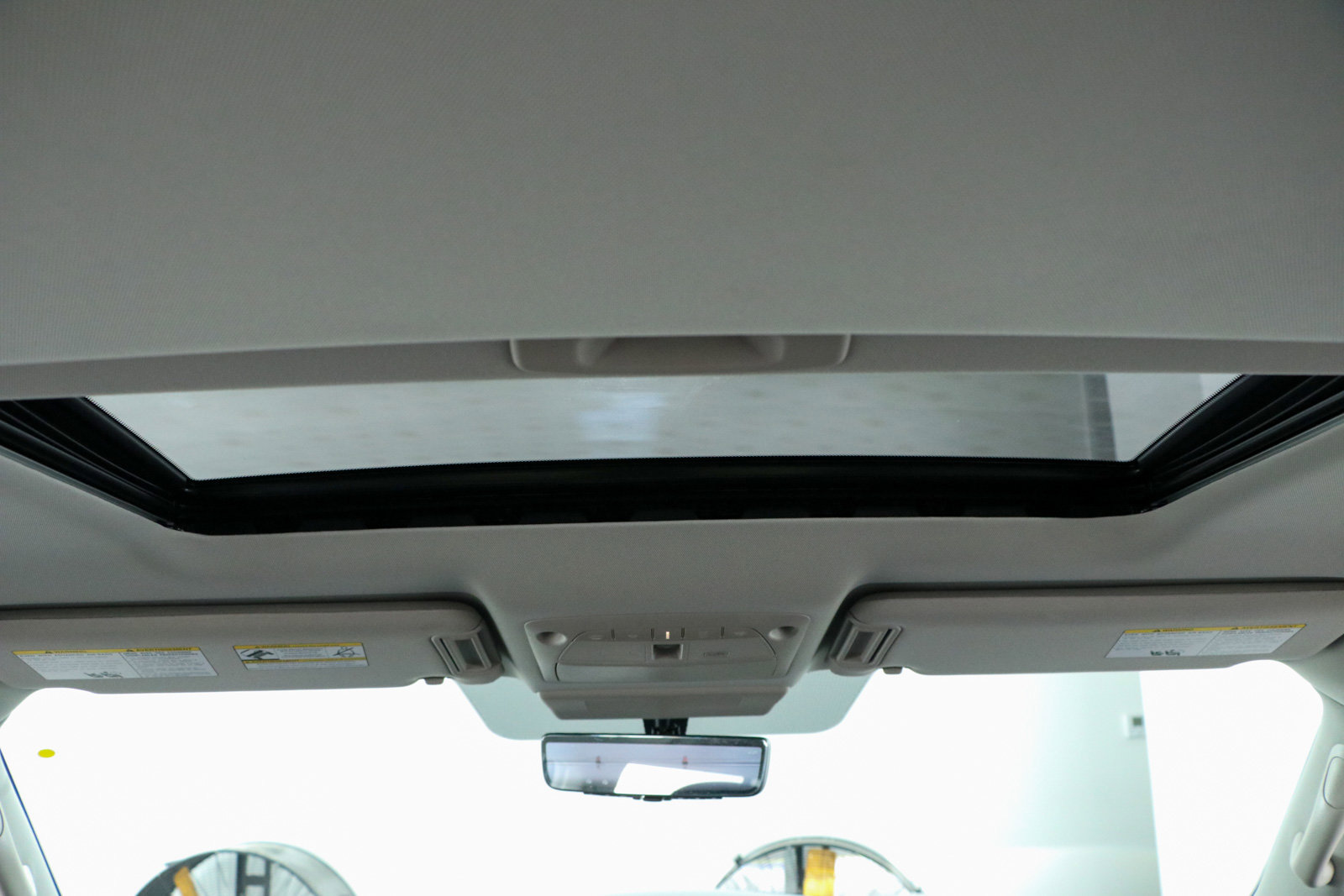 Used 2024 INFINITI QX80 Premium Select w/ All-Season Package image 24