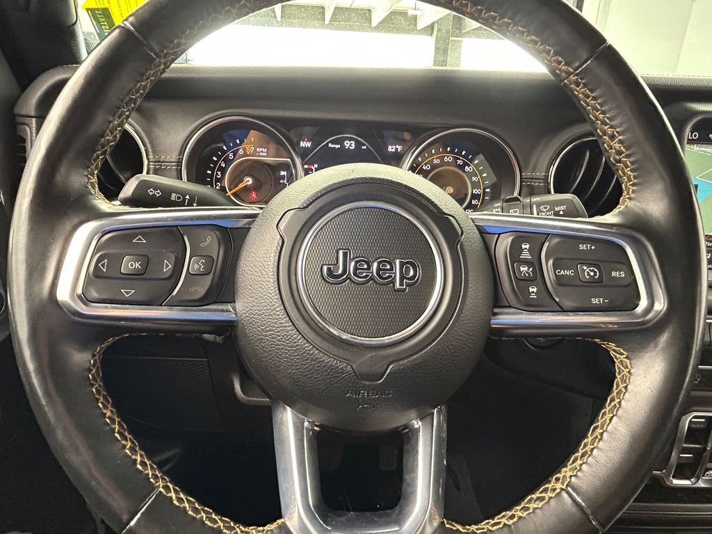 Used 2022 Jeep Wrangler Unlimited Sahara AWD/4WD image 30