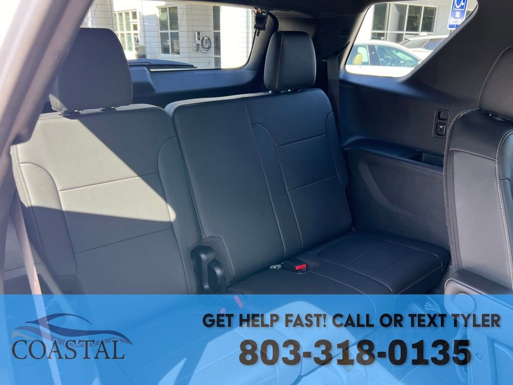 Used 2023 Chevrolet Traverse LT FWD image 27