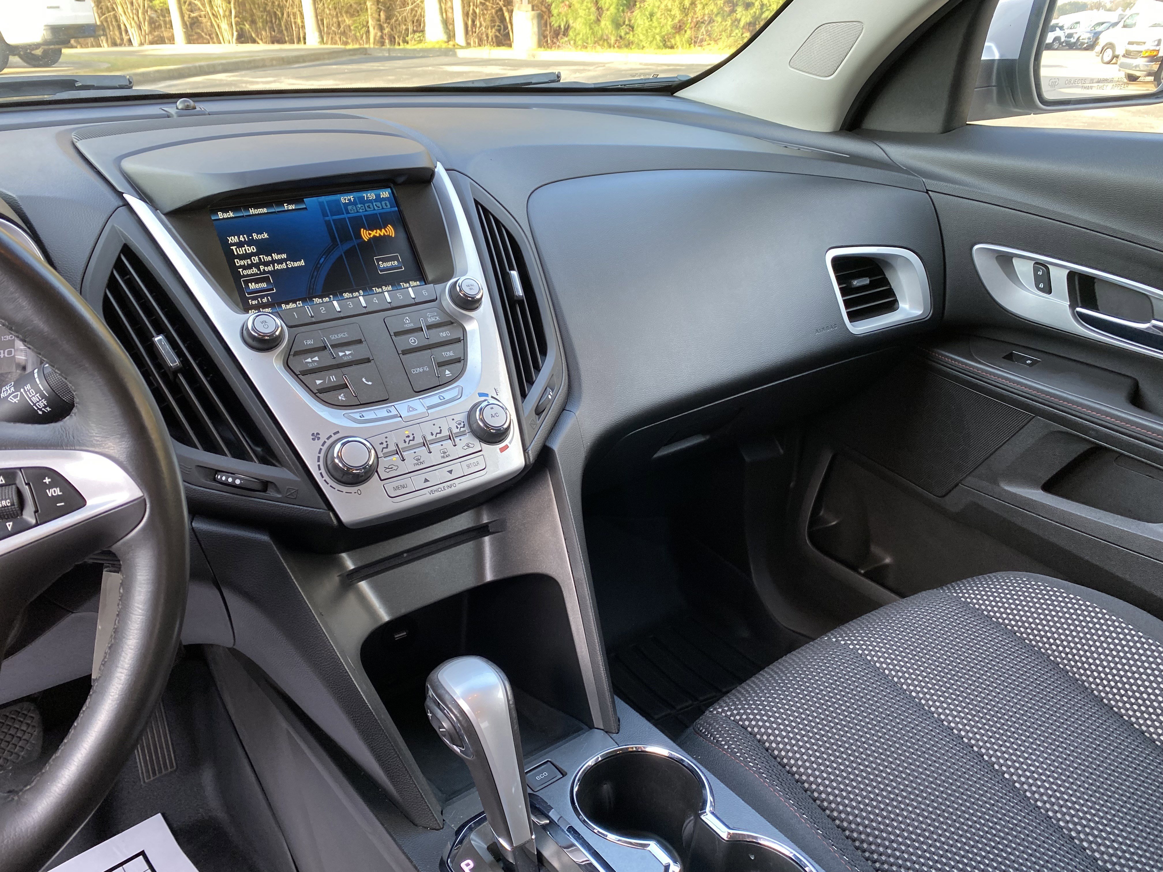 Used 2015 Chevrolet Equinox LT image 23