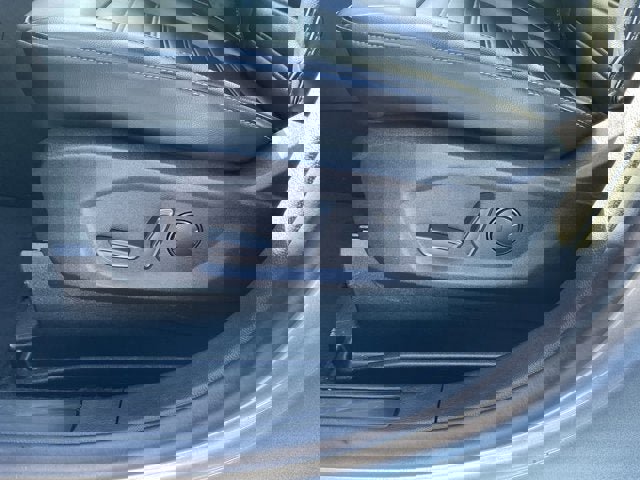 Used 2024 Ford Edge SEL image 13