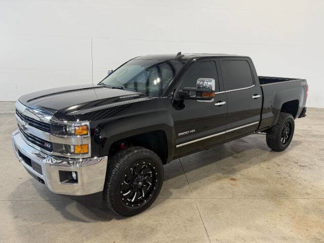 Used 2016 Chevrolet Silverado 2500 LTZ w/ Duramax Plus Package AWD/4WD image 2
