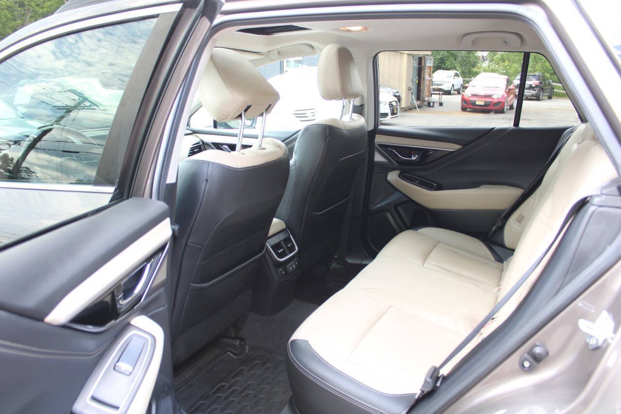 Used 2021 Subaru Outback Limited XT AWD/4WD image 27