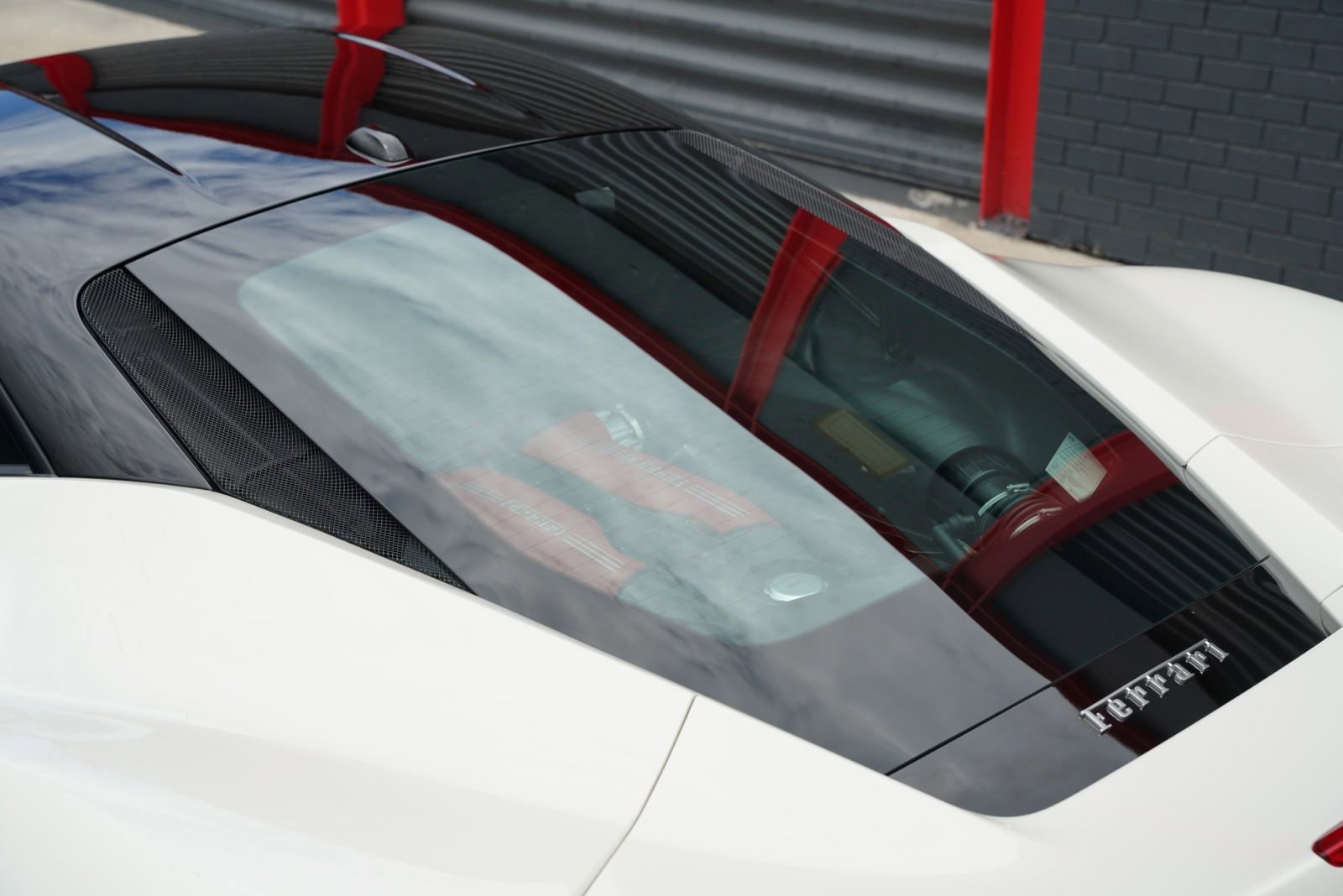 Used 2016 Ferrari 488 GTB RWD image 6