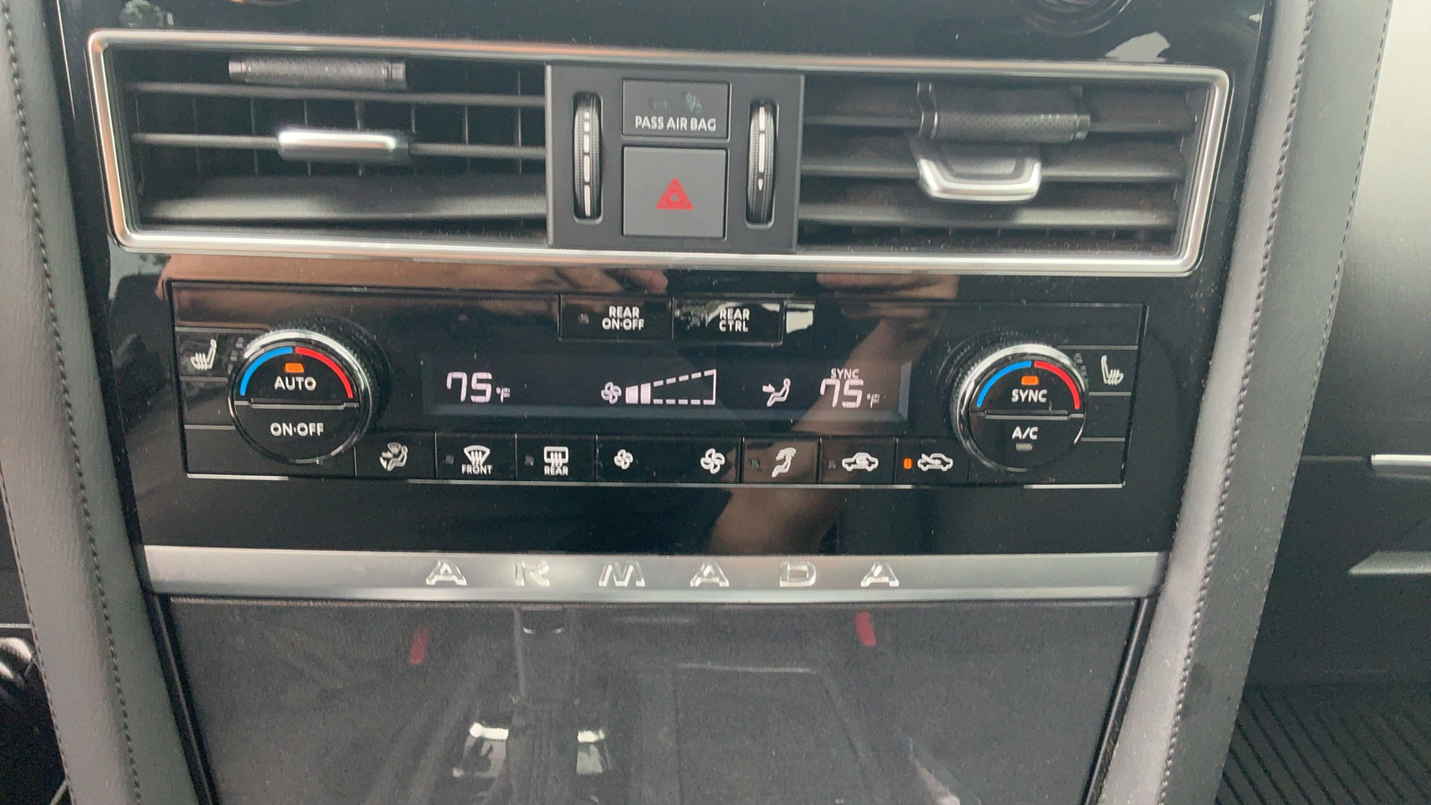 Certified 2023 Nissan Armada SV w/ Cargo Package AWD/4WD image 32