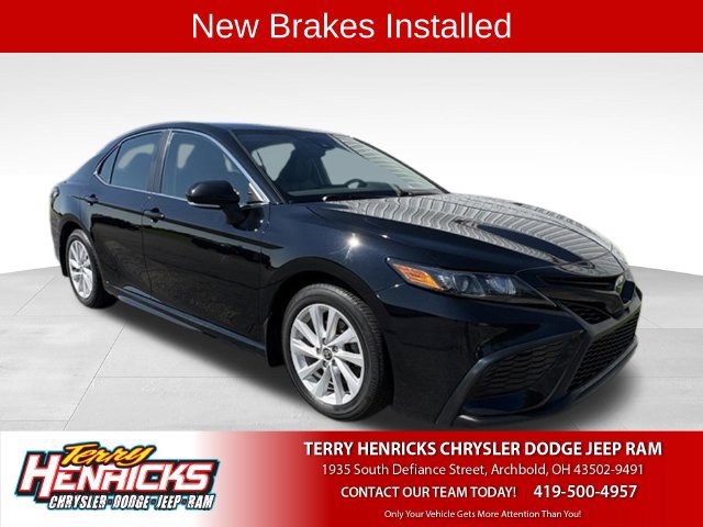 Used 2023 Toyota Camry SE