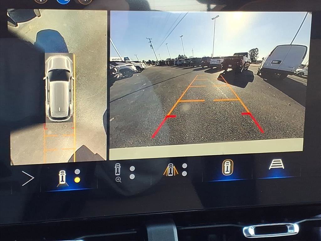 New 2026 Chevrolet Equinox ACTIV w/ Convenience Package III image 18