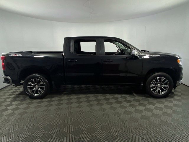 Used 2023 Chevrolet Silverado 1500 LT AWD/4WD image 10