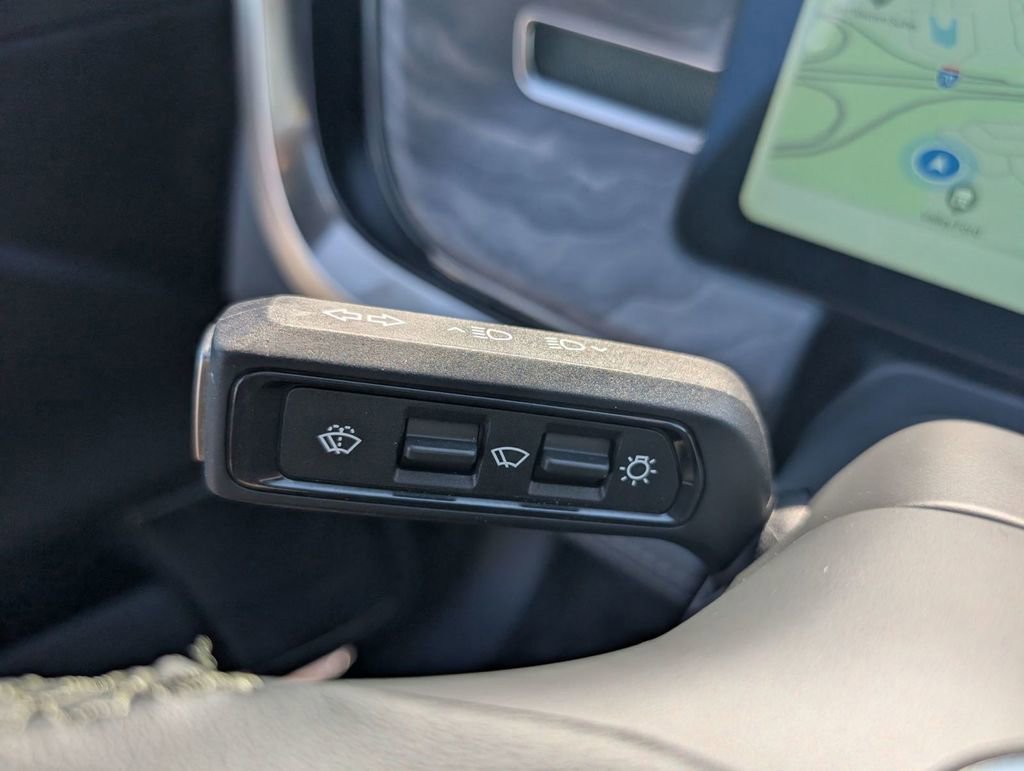 Used 2022 Rivian R1T Adventure image 31