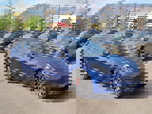 Used 2023 Tesla Model 3 Performance image 1