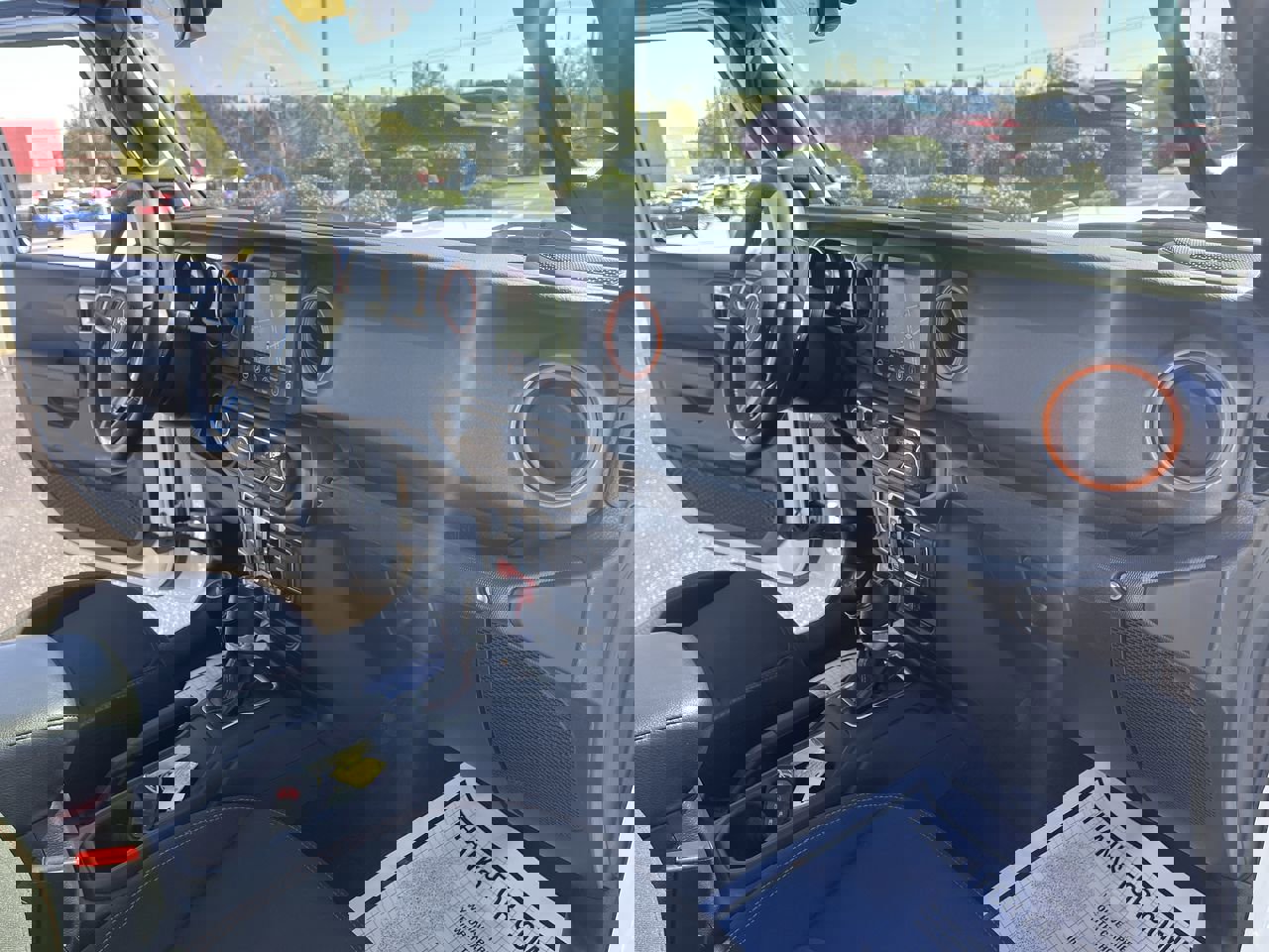 Used 2023 Jeep Gladiator Mojave w/ Cold Weather Group image 29