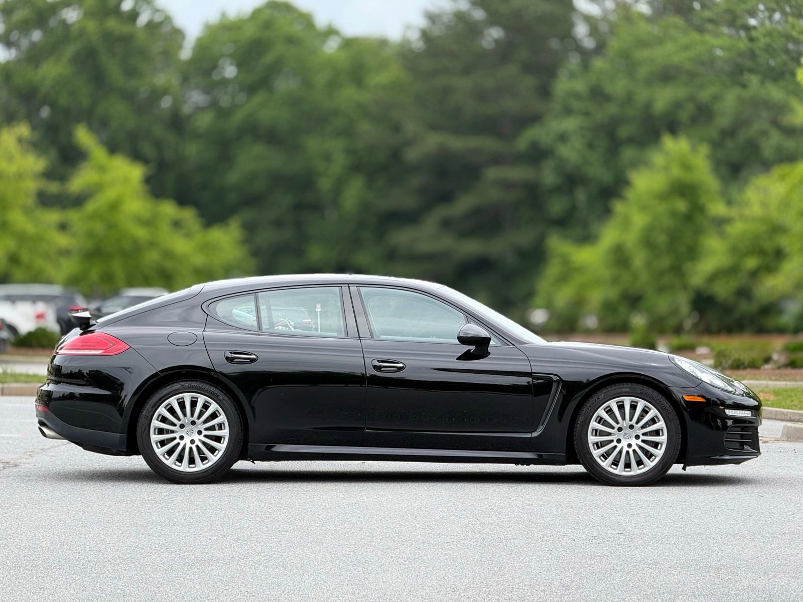 Used 2014 Porsche Panamera RWD image 12