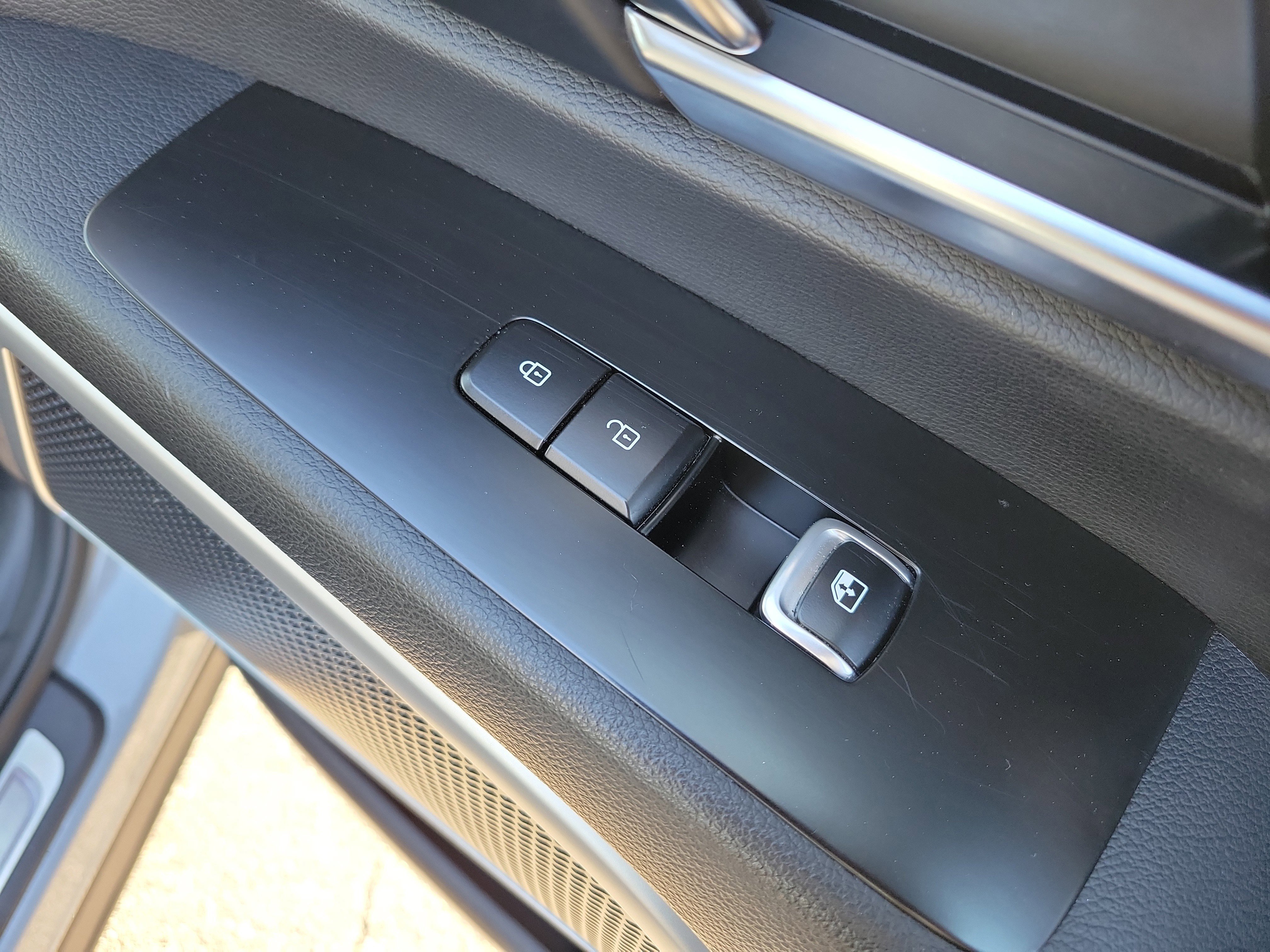 Used 2021 Kia Telluride EX w/ EX Premium Package image 11