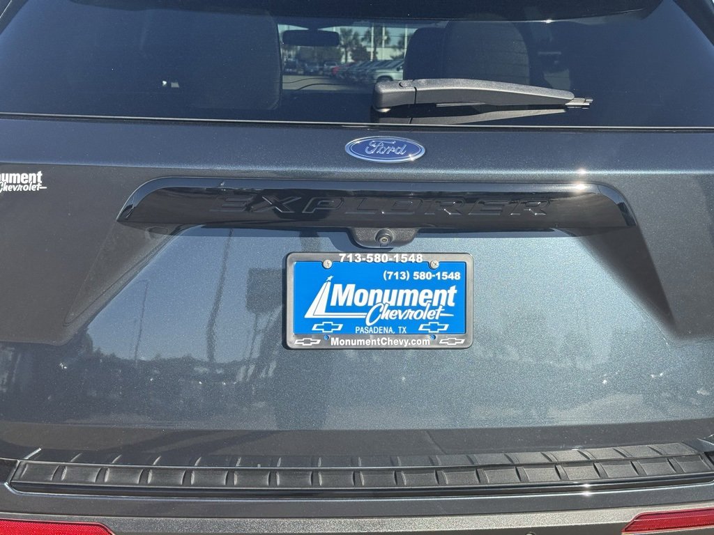 Used 2023 Ford Explorer ST-Line w/ Class IV Trailer Tow Package image 12