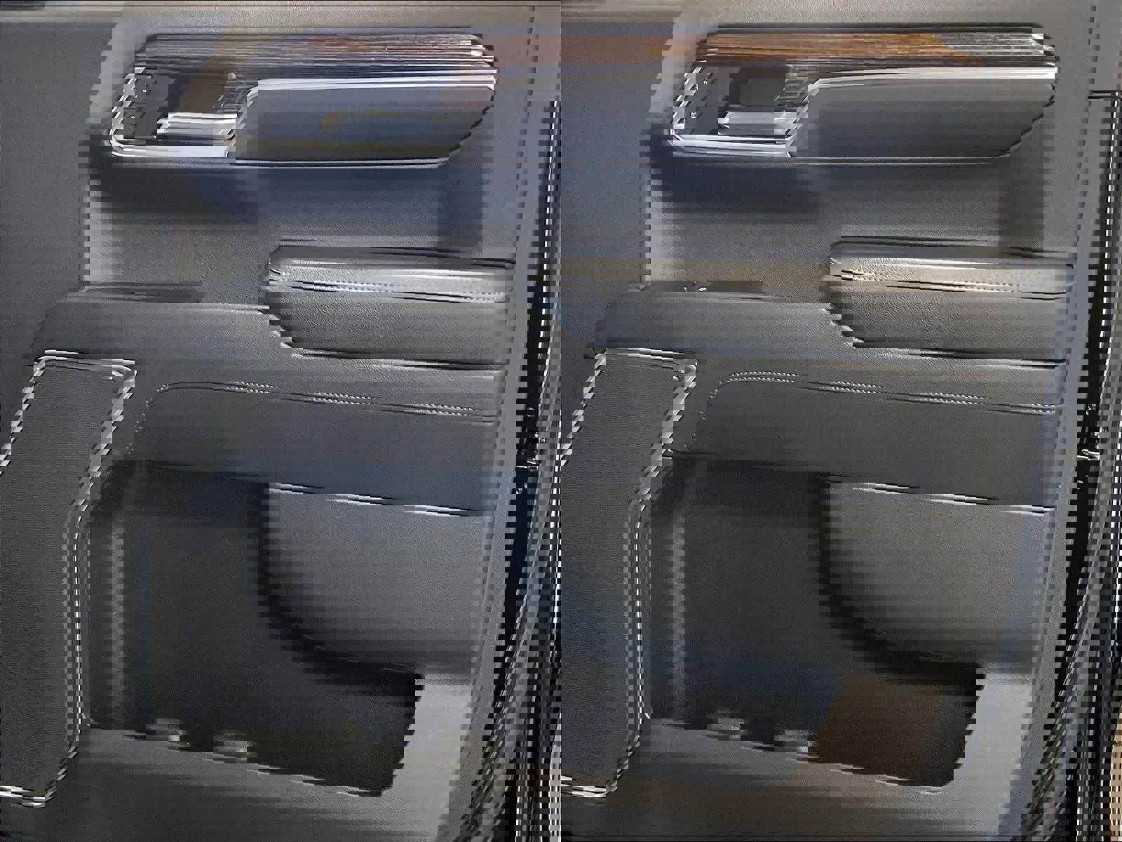 Used 2022 GMC Sierra 1500 Elevation image 12