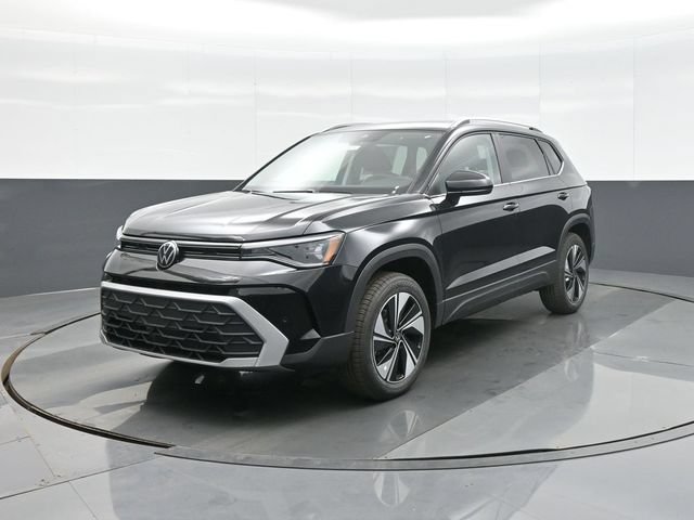 New 2026 Volkswagen Taos SE AWD/4WD image 3