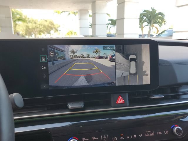 Certified 2025 Kia Carnival SX Prestige FWD image 24
