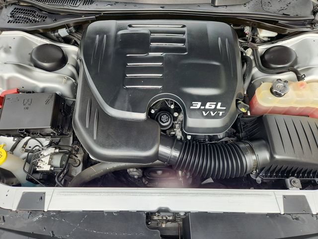 Used 2021 Dodge Challenger SXT w/ Driver Convenience Group image 27