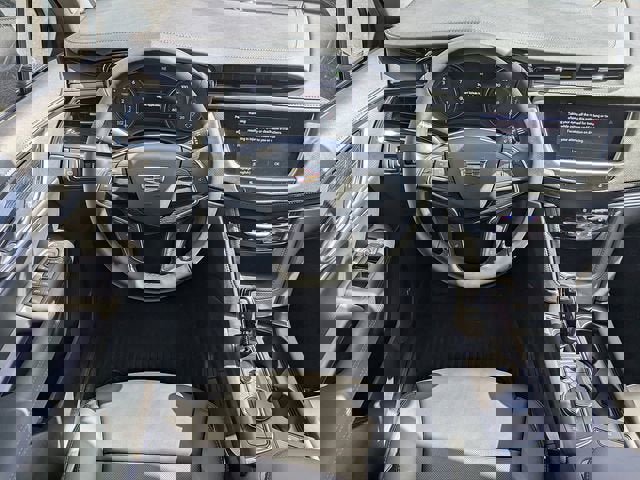 New 2026 Cadillac XT5 Luxury image 14