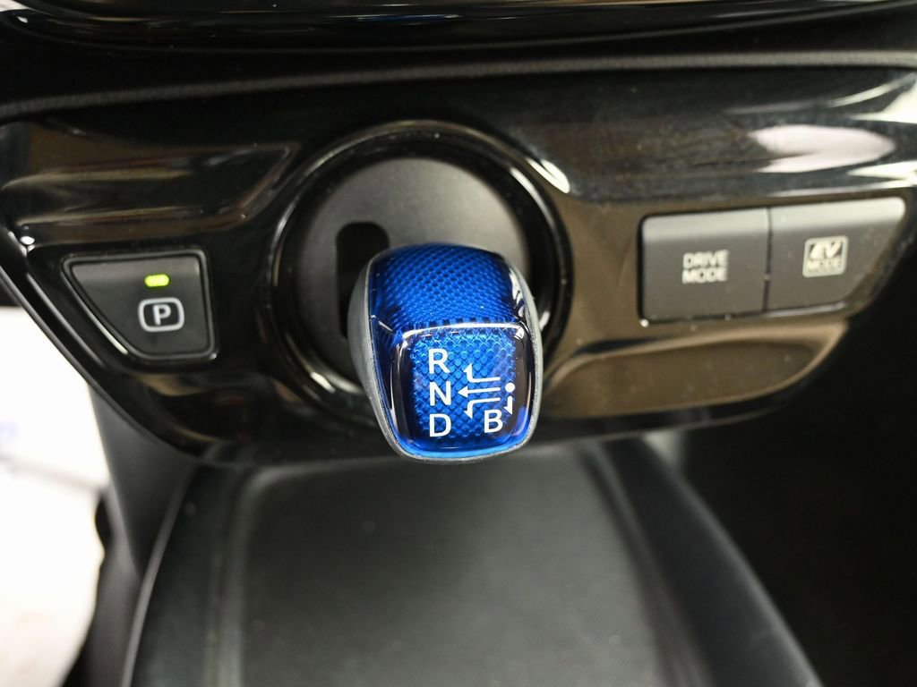 Used 2019 Toyota Prius LE image 27
