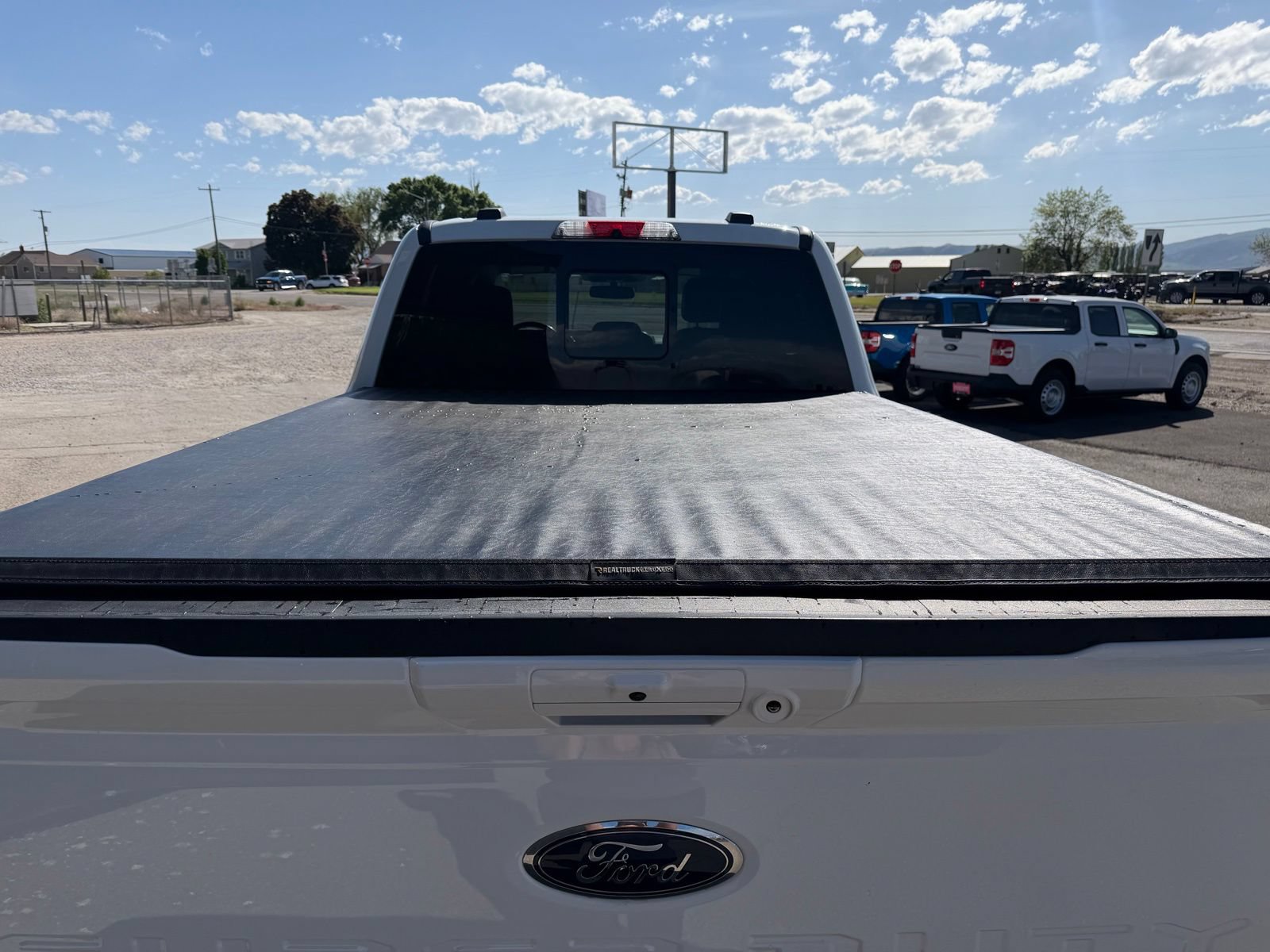 Used 2023 Ford F350 Lariat AWD/4WD image 10