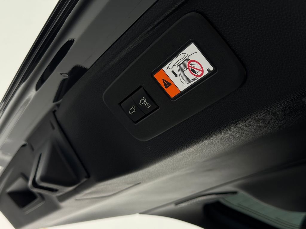 Certified 2025 Toyota Land Cruiser w/ Premium Package image 17