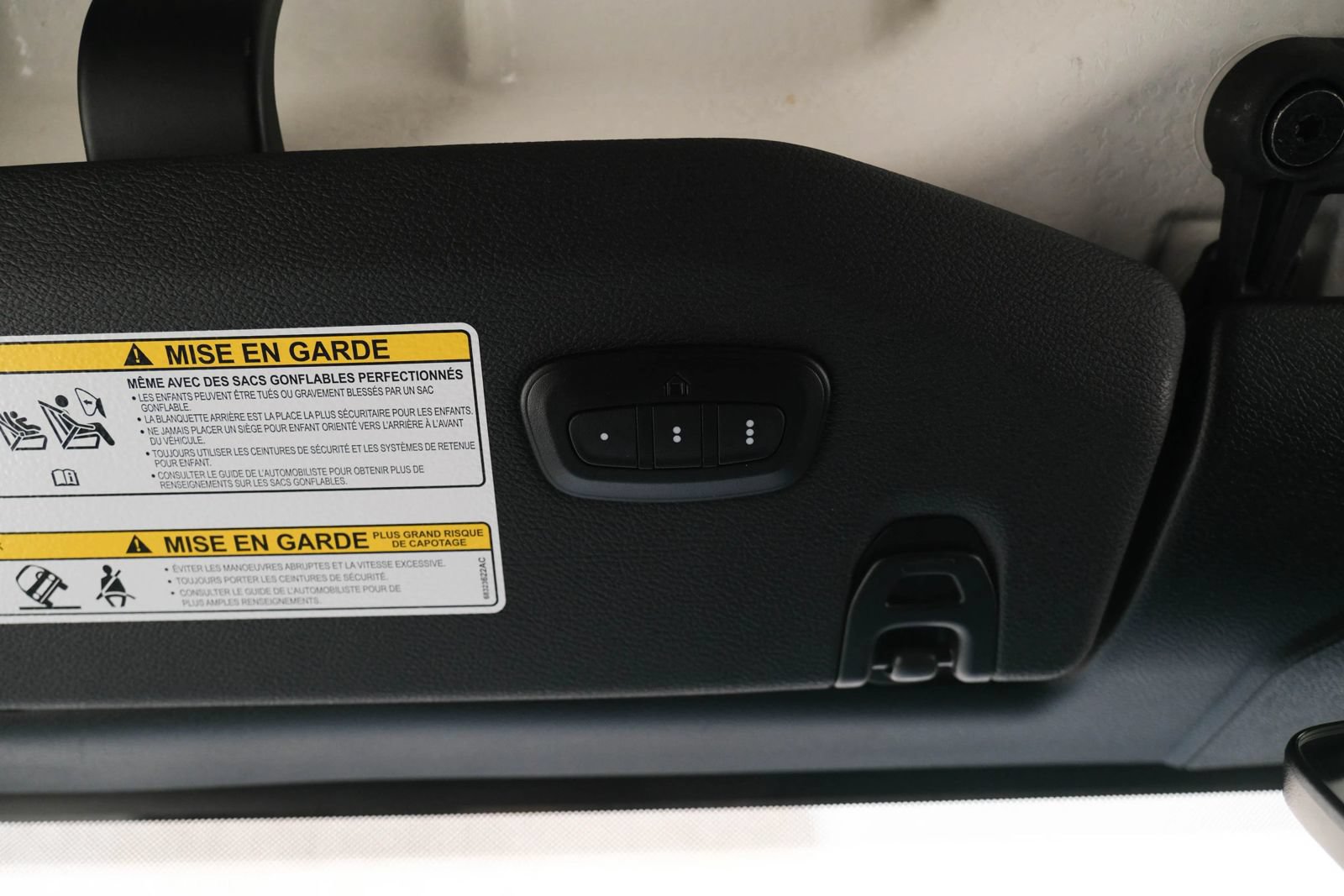 Used 2023 Jeep Wrangler Unlimited Sahara AWD/4WD image 46