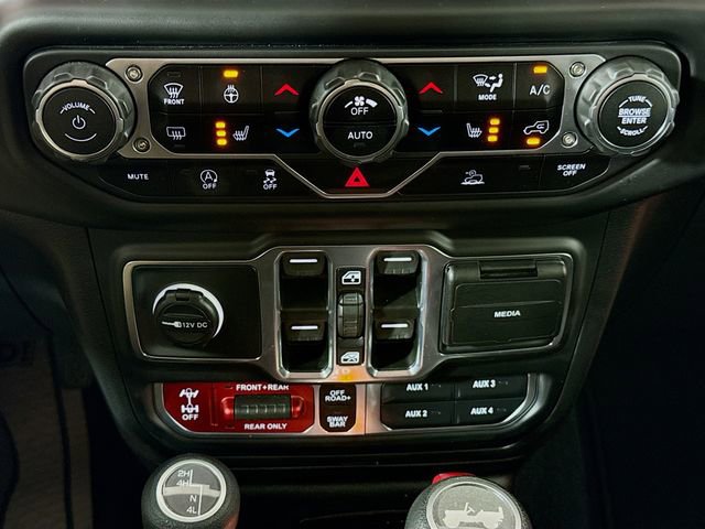 Used 2023 Jeep Wrangler Unlimited Rubicon w/ Cold Weather Group image 16