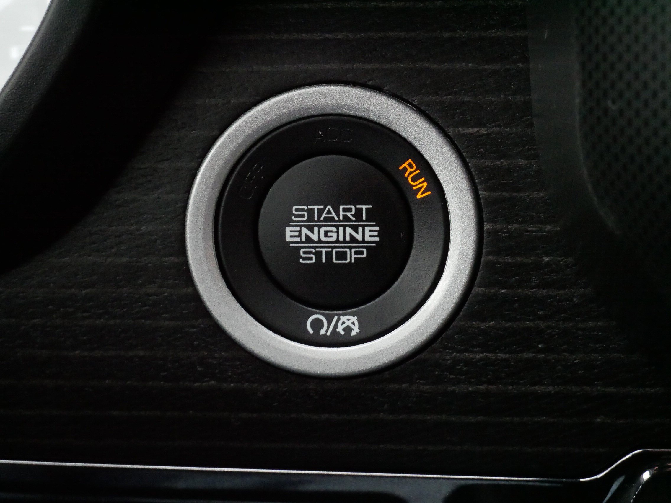 Used 2022 RAM 1500 Limited w/ Body Color Bumper Group image 29