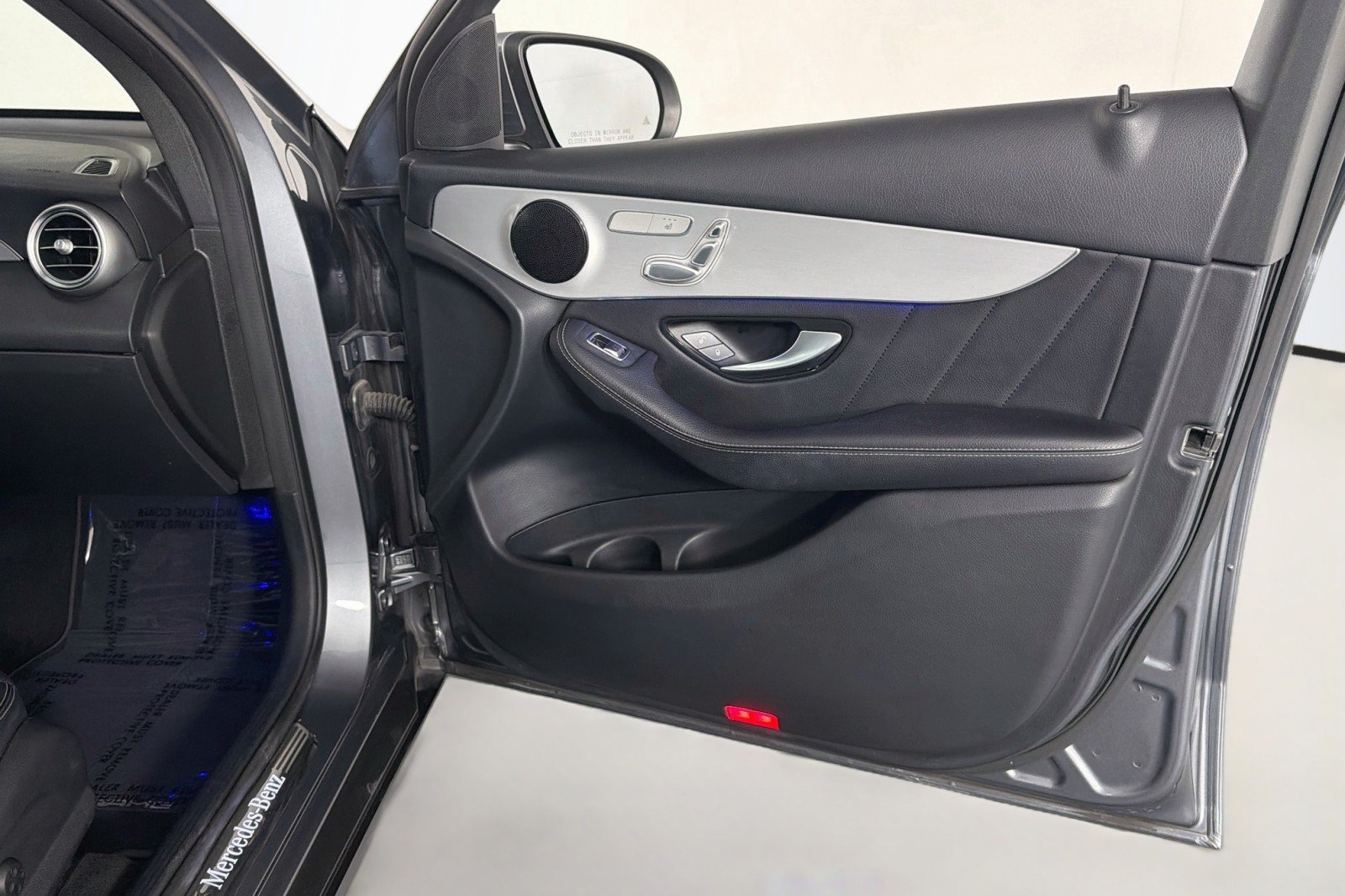 Used 2022 Mercedes-Benz GLC 300 image 24