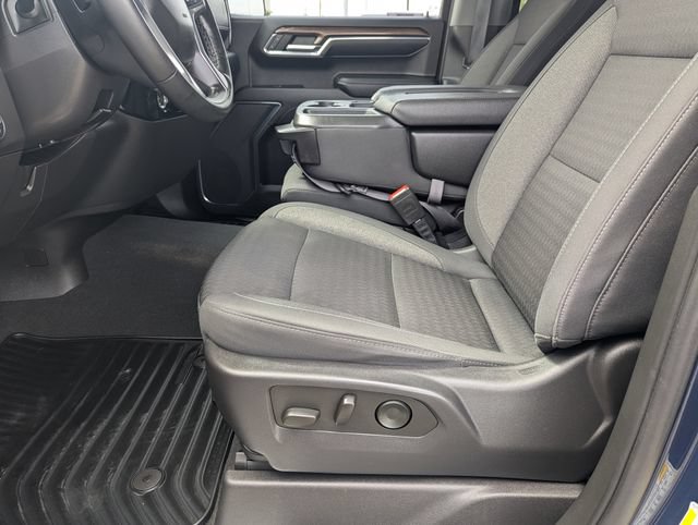 Used 2023 Chevrolet Silverado 1500 LT AWD/4WD image 12