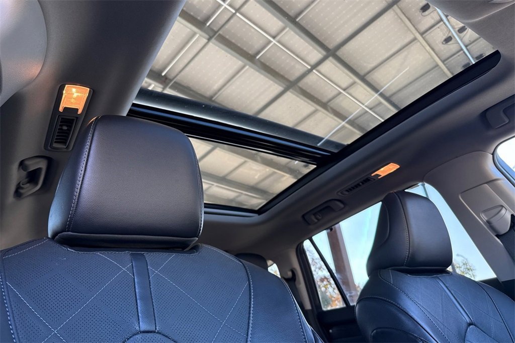 Used 2022 Toyota Highlander Platinum image 25