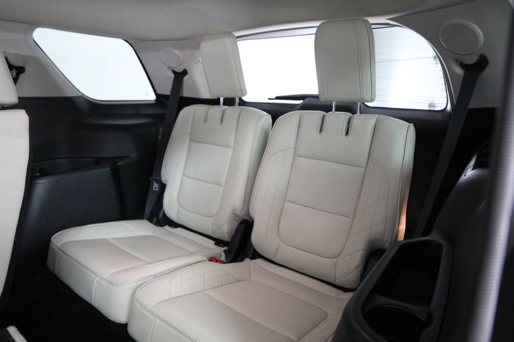Used 2018 Ford Explorer Platinum AWD/4WD image 43